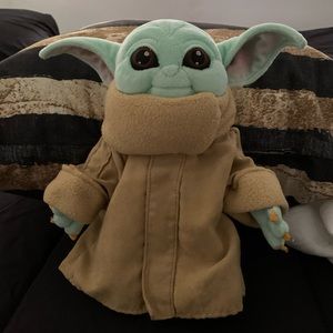 Plush baby Yoda